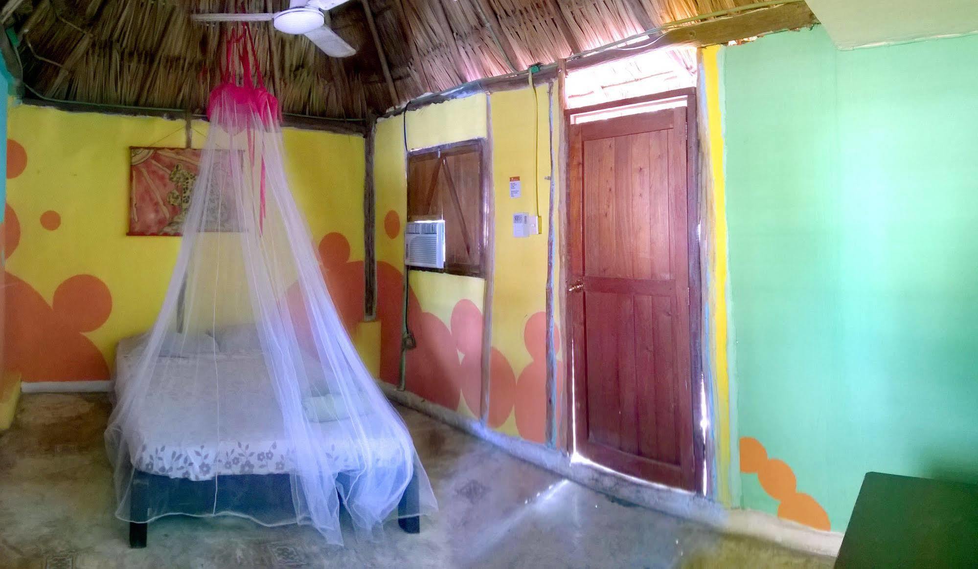 Mayan Hostel แคนคูน ภายนอก รูปภาพ