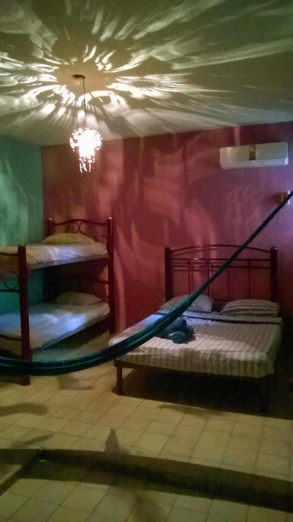 Mayan Hostel แคนคูน ภายนอก รูปภาพ