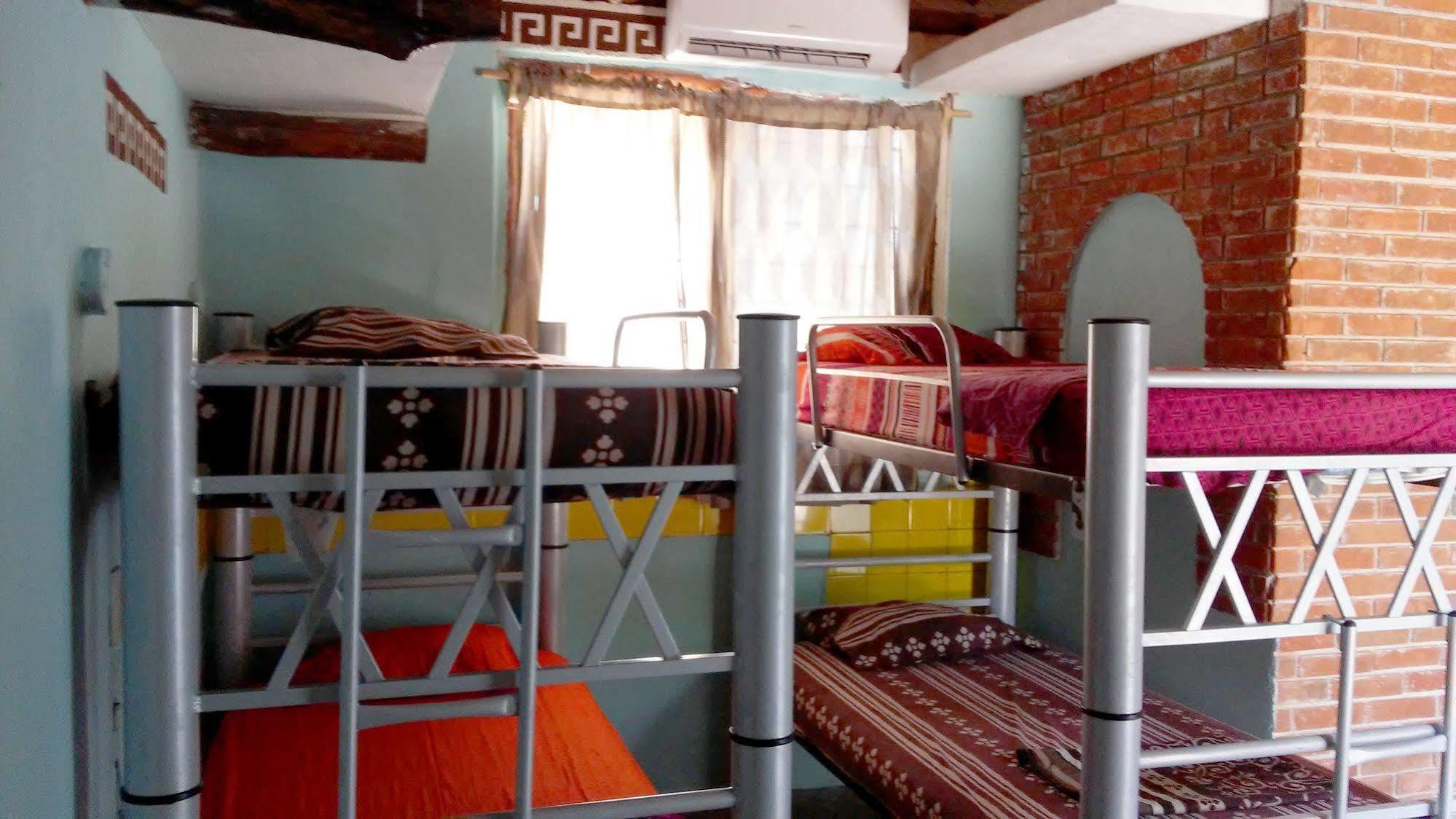 Mayan Hostel แคนคูน ภายนอก รูปภาพ